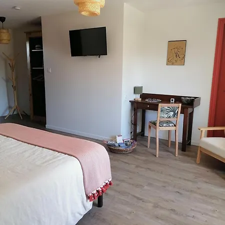 La Consolante D'ambur Bed and Breakfast *